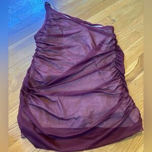 1 shoulder stretchy blouse